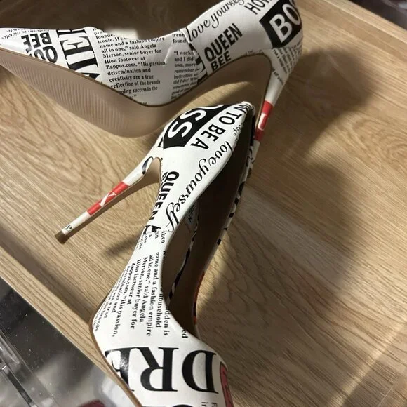 Steve Madden Vala Pumps Heels Newspaper Print Statement Glam Edgy Chic - Picture 3 of 8